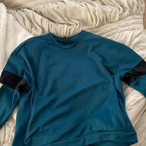 Nike dry fit sweatshirt
